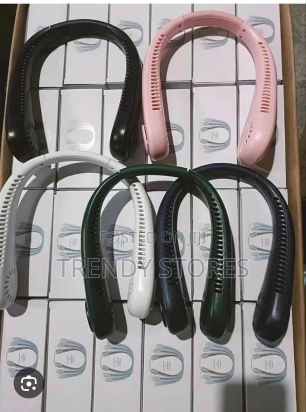 Necklaces Fan - main view