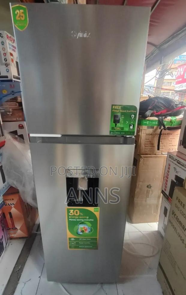 Syinix Fridge 257litres Non Frost With Dispenser