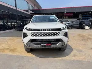 Toyota Hilux 2025 White
