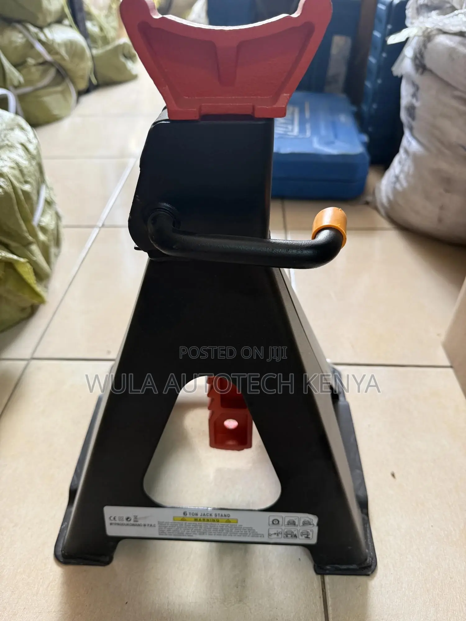A Pair Of 6t Safety Stands