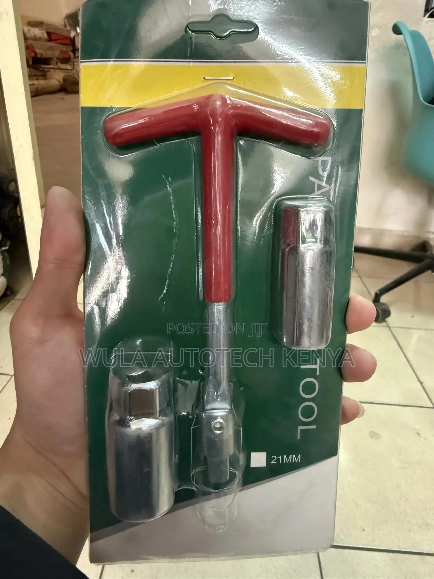 The Car Ignition Wrench With Sleeves (Spark Plug Wrench )