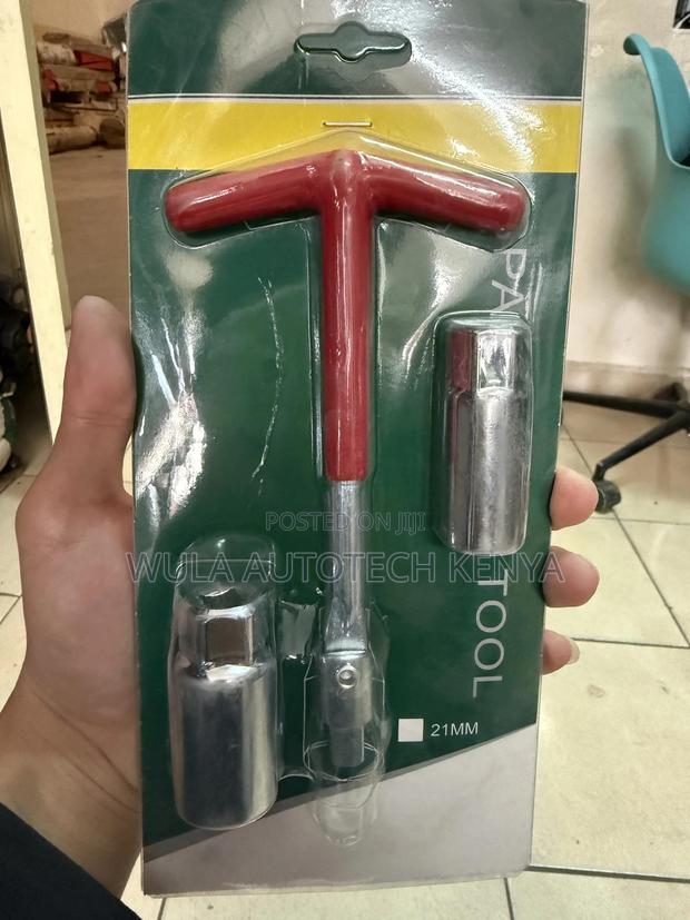 The Car Ignition Wrench With Sleeves (Spark Plug Wrench )