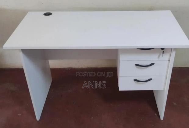 Office Desk - main view