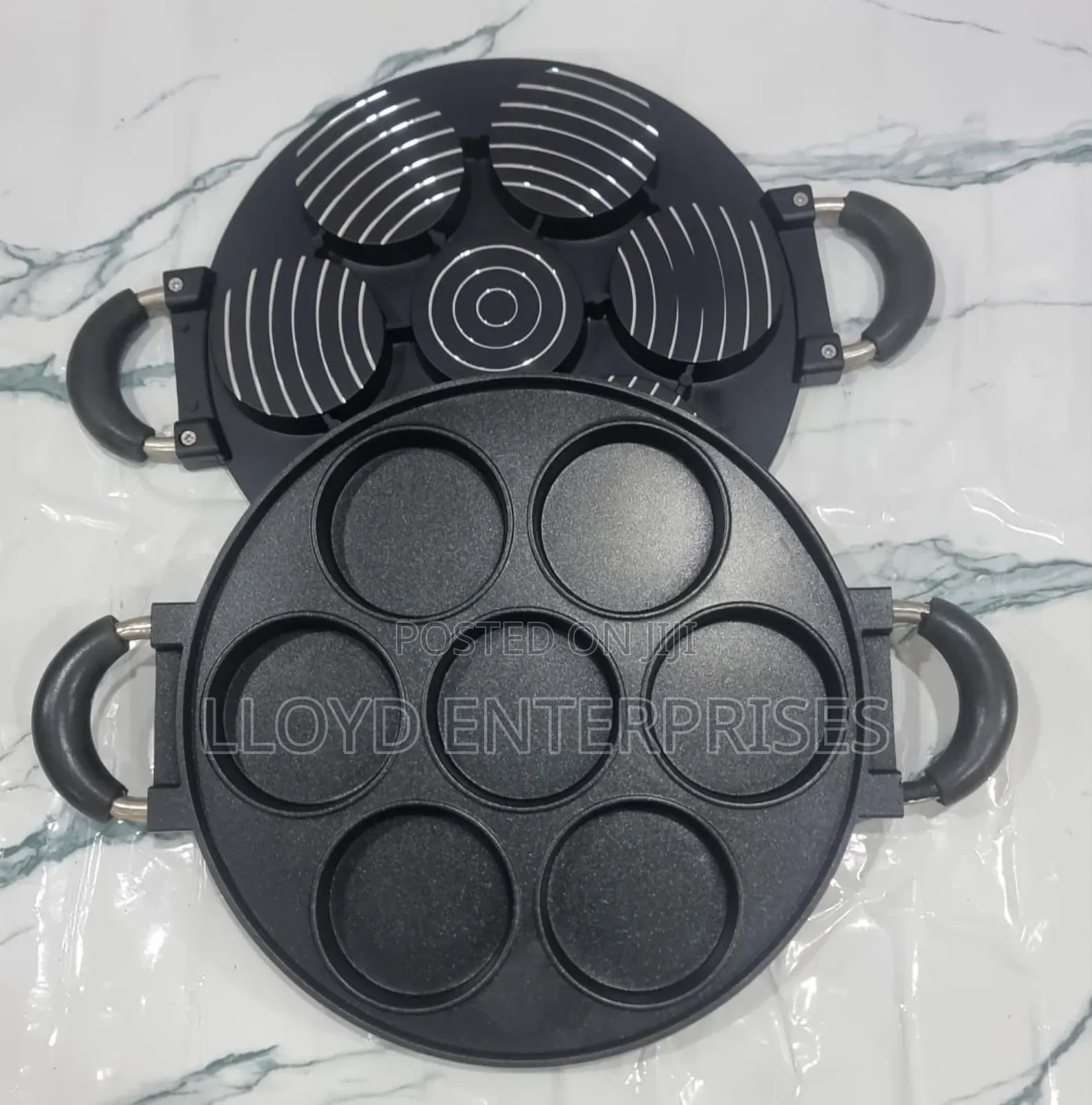 Die Cast Iron 7 Slot Cup Cake Pan