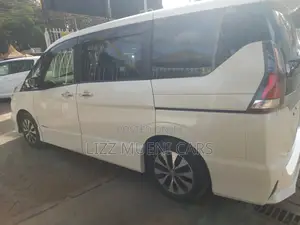 Nissan Serena 2018 White