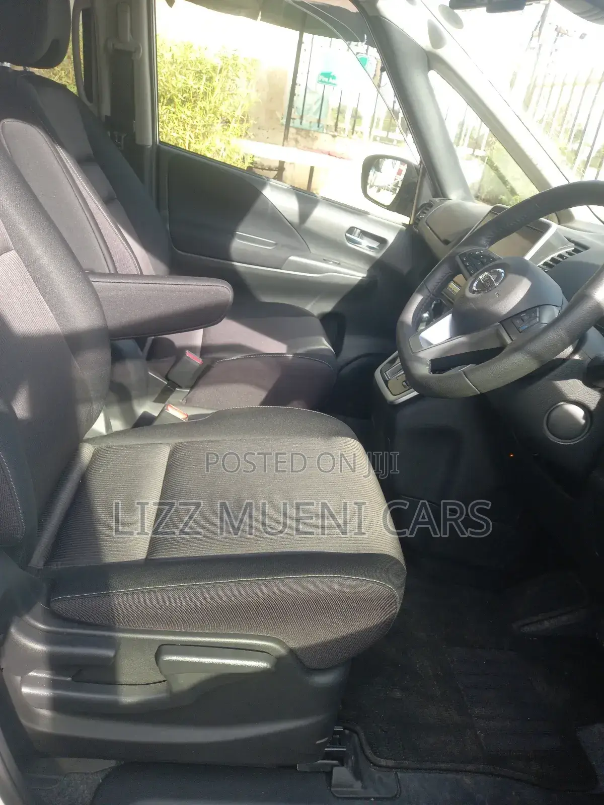 Nissan Serena 2018 White
