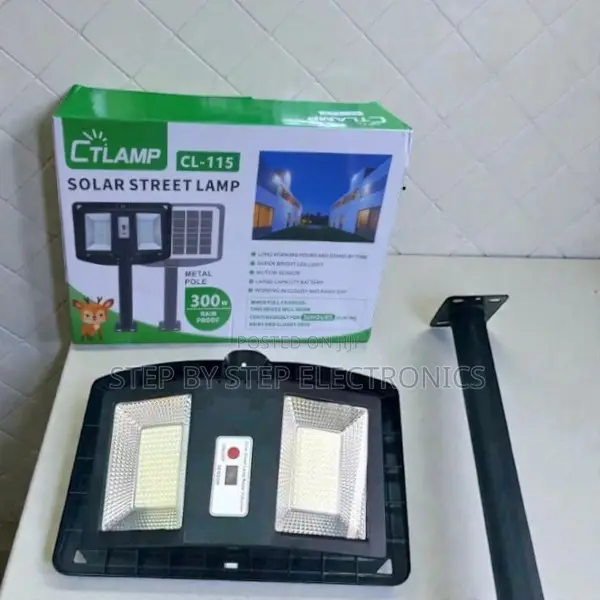 Reliable Quality Ctlamp 300w Double-Sided Solar Street Light for Yard