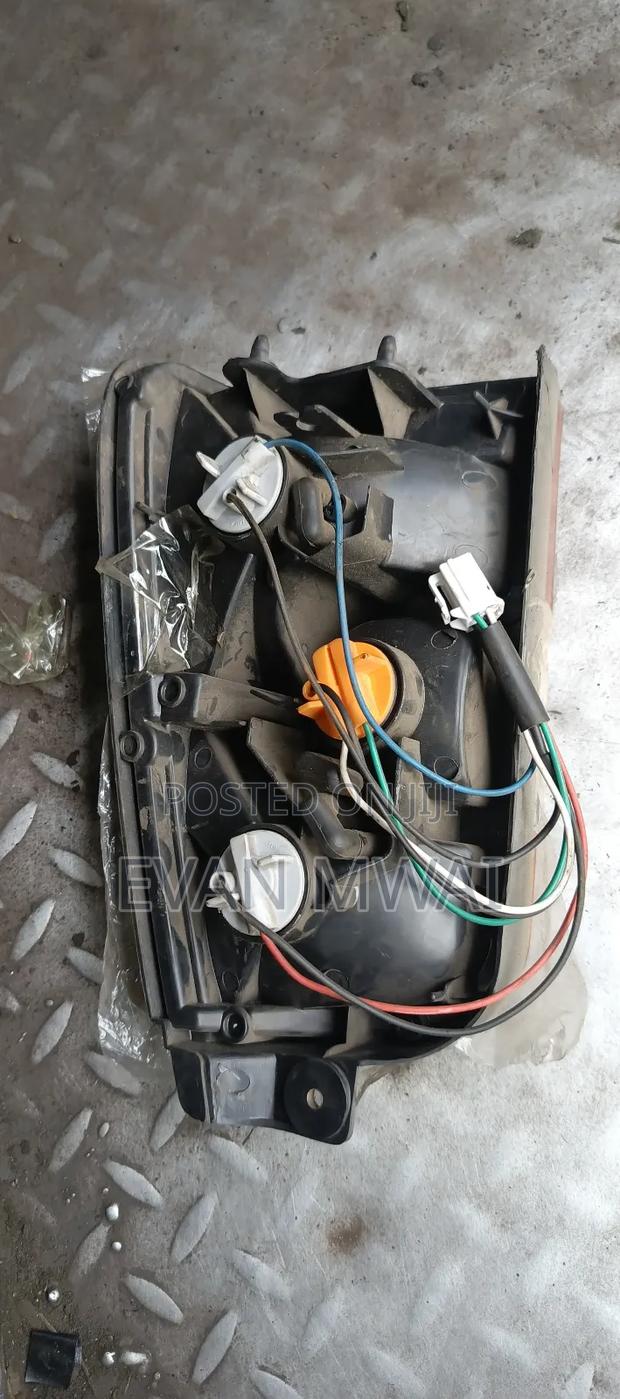 Toyota 102 Taillight Available - thumbnail 4