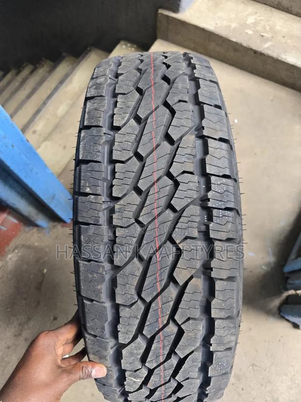 265/75r16 Bredgstone Tyre A/T - thumbnail 2