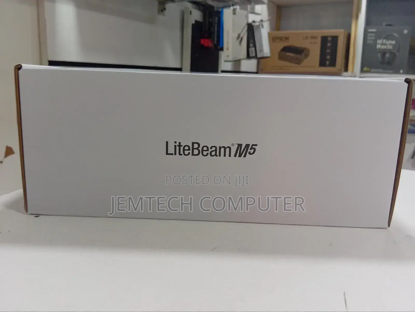 Ubiquiti Airmax Litebeam M5 23dbi Wireless Cpe (Lbe-M5-23)