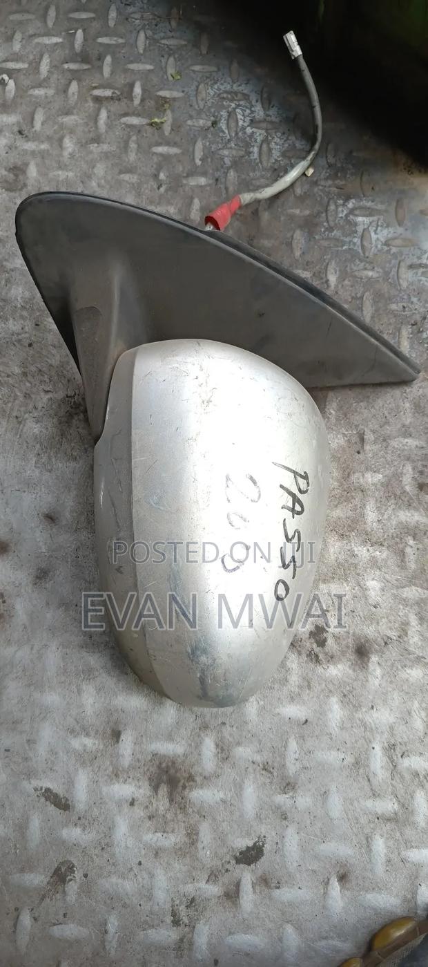 Toyota Passo 2012 Without Signal Left Only