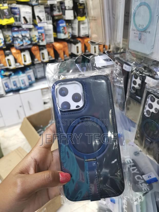 Vauser iPhone 13 Pro Max Leather Case With Magsafe Invisible Stand - thumbnail 2