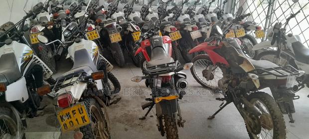 Yamaha DT175 2022 White - thumbnail 2