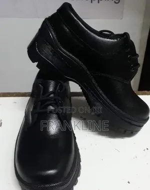 Premium Black Leather School Shoes – Durable And Comfortable