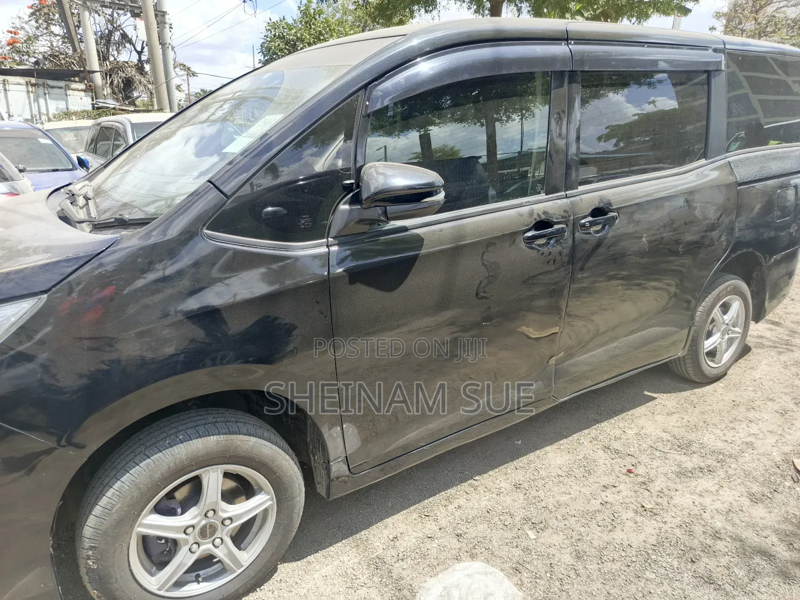 Toyota Noah 2017 Black