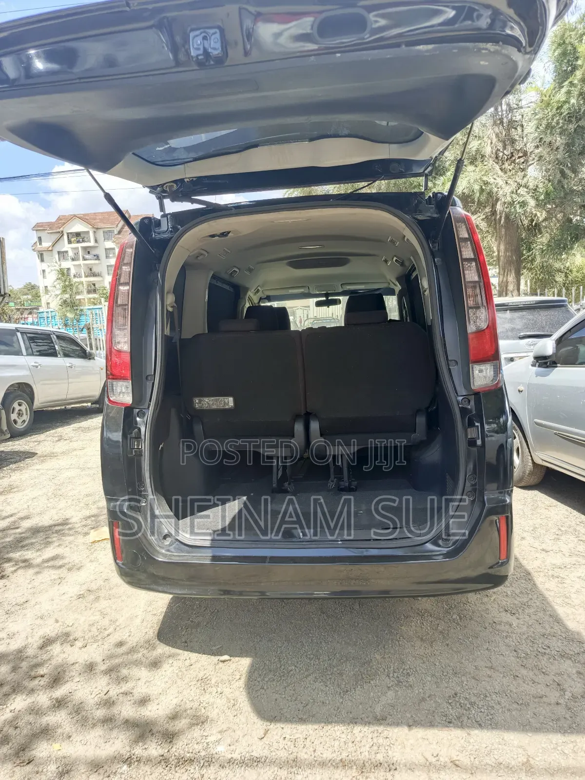 Toyota Noah 2017 Black