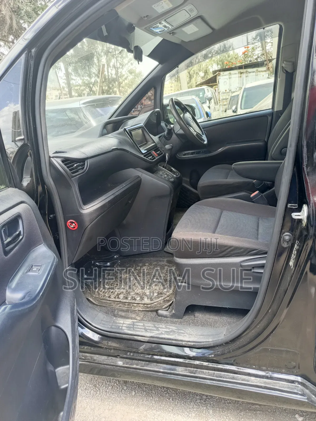 Toyota Noah 2017 Black