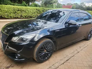 Toyota Crown 2014 Black