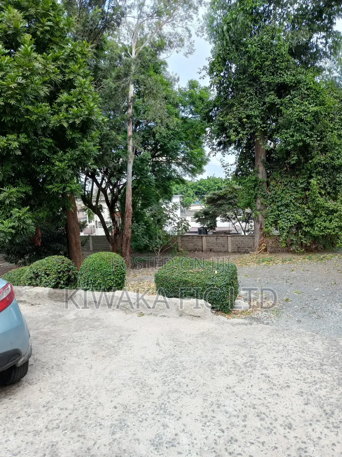 1 Acre in Upperhill for Sale