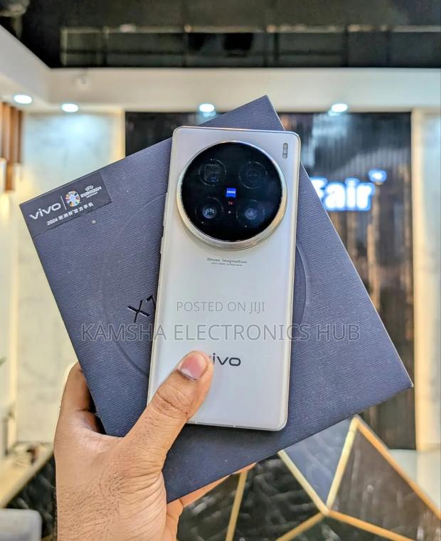 New Vivo X100 512 GB Silver - main view