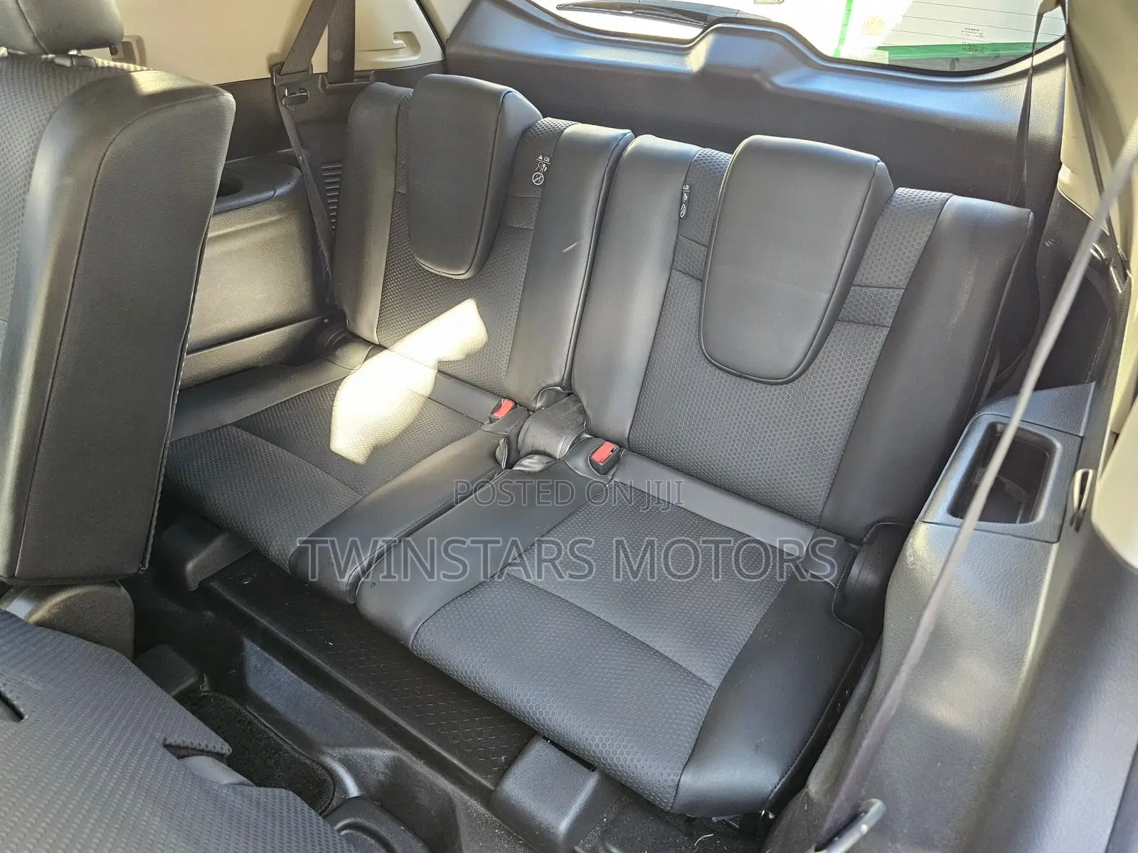 Nissan X-Trail 2.5 Petrol AWD 2018 Green