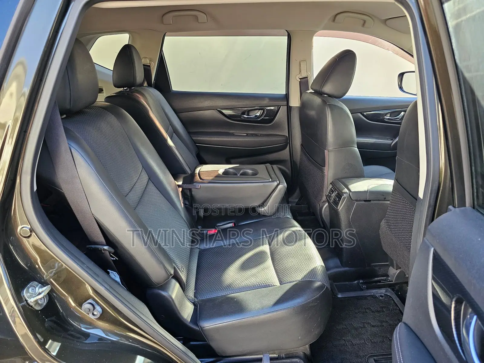Nissan X-Trail 2.5 Petrol AWD 2018 Green