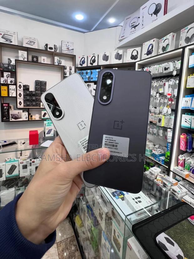 New OnePlus Ace 256 GB Black - thumbnail 2