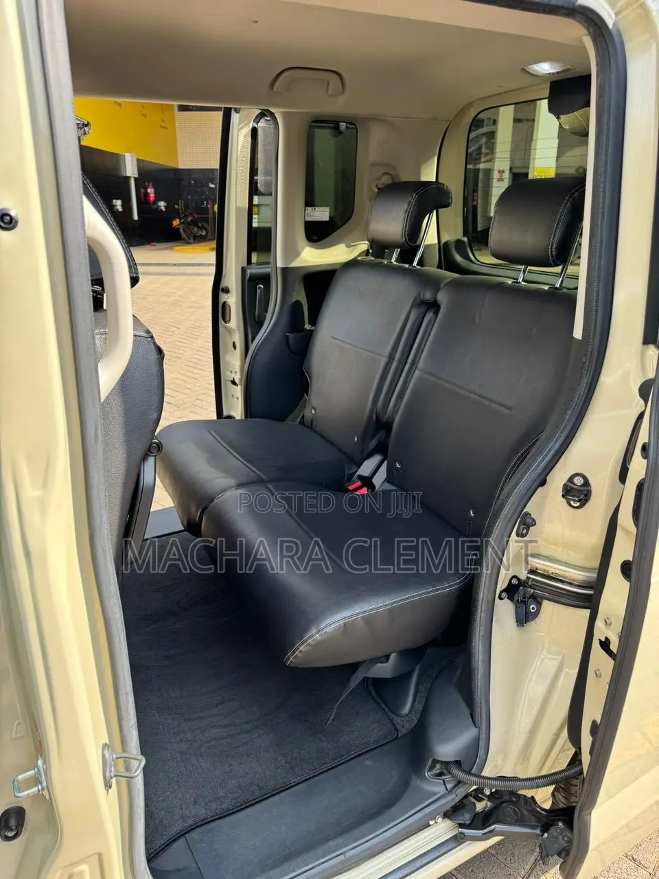 Honda N-Box 660 FWD 2018 Beige