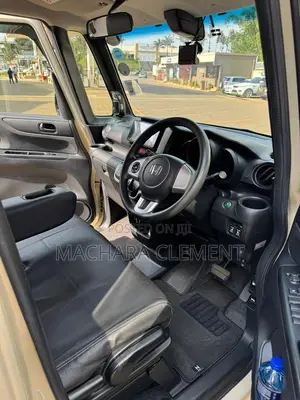 Honda N-Box 660 FWD 2018 Beige