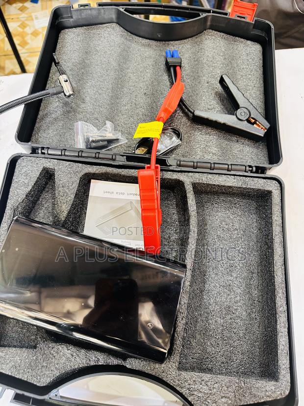 Q7 80000mah Multi-Function Jumpstarter Tyre Pump - main view