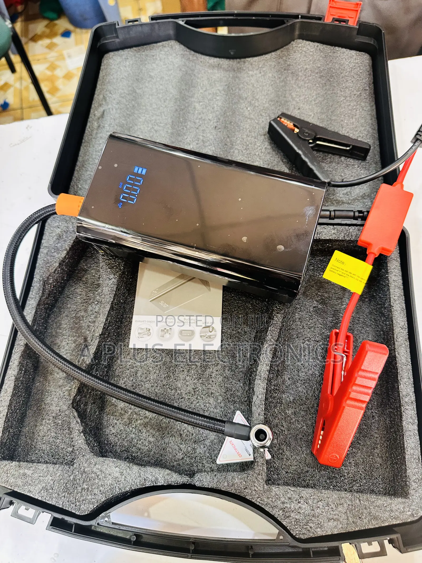 Q7 80000mah Portable Jumpstarter Tyre Inflator – Emergency Ready
