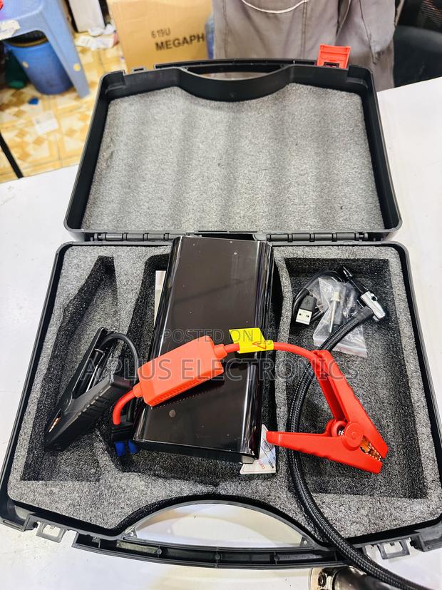 Q7 Jumpstarter + Tyre Inflator – Powerful Portable - main view