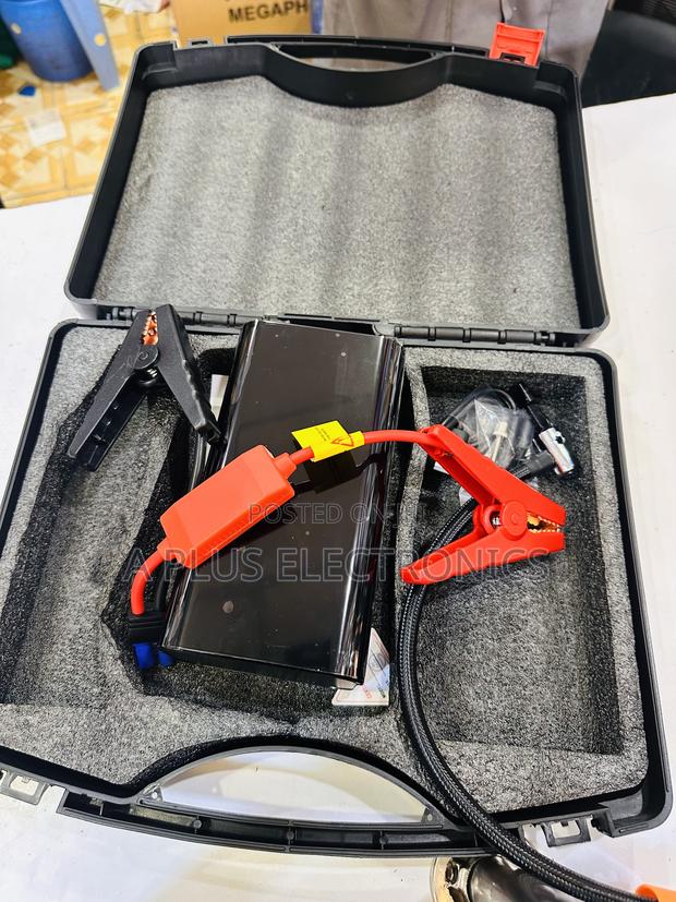 Q7 Jumpstarter + Tyre Inflator – Emergency Car Lifesaver
