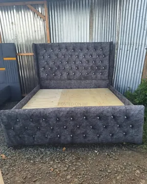 5x6 Diamond-Tufted Gray Bed Frame