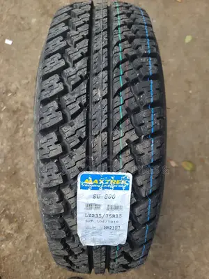 235/75r15 Maxtrek Tyres Su-800 [All-Terrrain ]