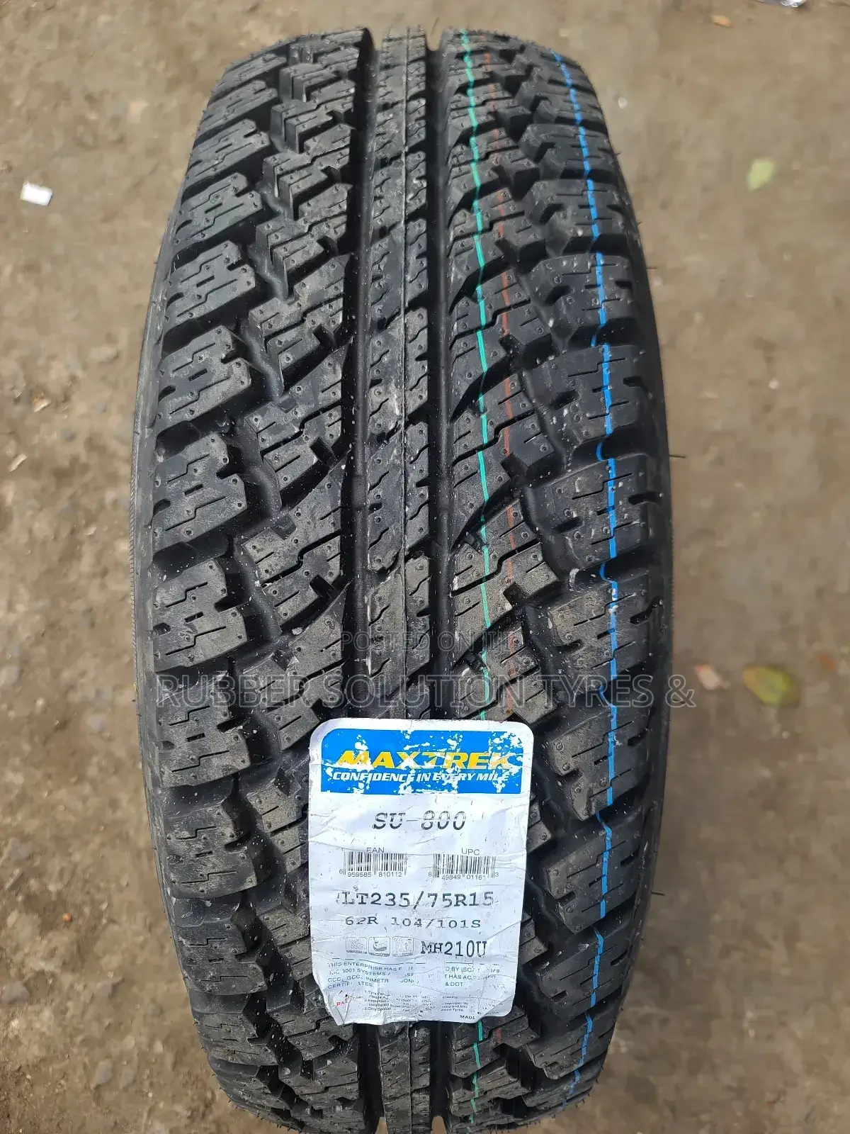LT 235 /75 R15 Maxtrek Tyres Su-800 All-Terrrain