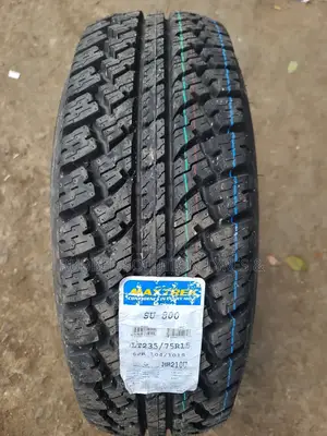 LT 235 /75 R15 Maxtrek Tyres Su-800 All-Terrrain