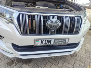 Toyota Land Cruiser Prado 2017 Pearl