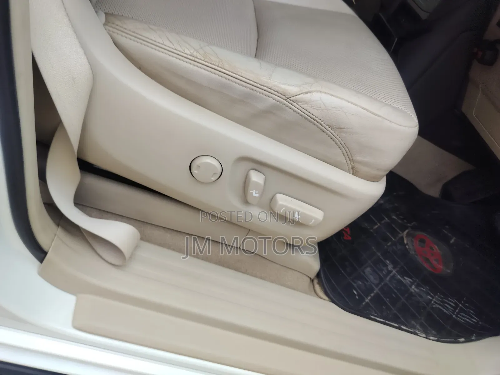 Toyota Land Cruiser Prado 2017 Pearl