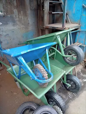 Heavy-Duty Wheelbarrow – Built to Last!