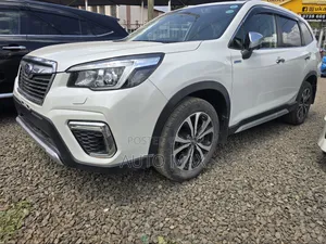 Subaru Forester 2019 White