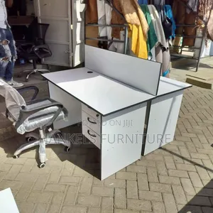 Modern Twin Workstation for Compact Offices
