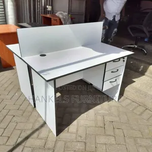 Modern Twin Workstation for Compact Offices