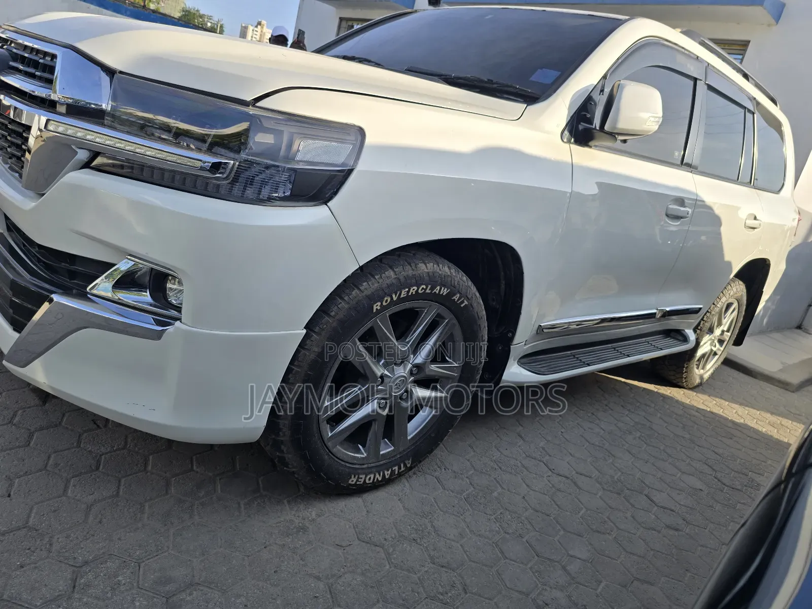 Toyota Land Cruiser 2013 White