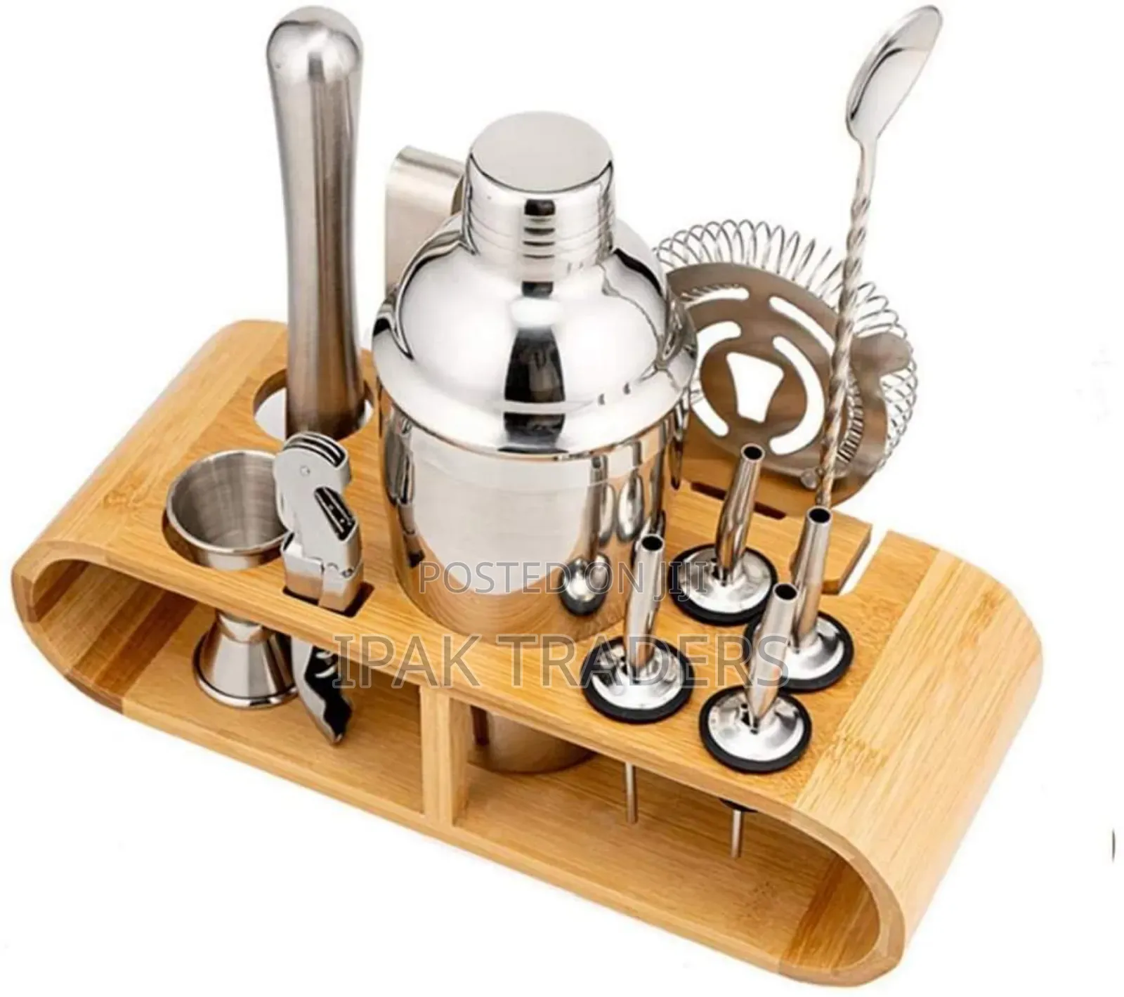 *Cocktail Shaker Set* 
Cocktail Making Set Bamboo