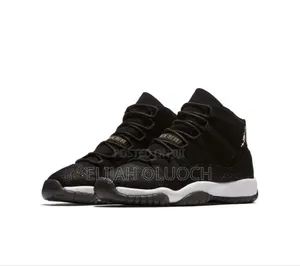 Air Jordan 11 'Heiress Black Stingray'