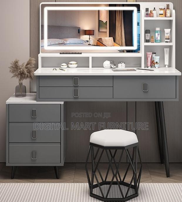 Black Modern Dressing Table With Mirror and Storage