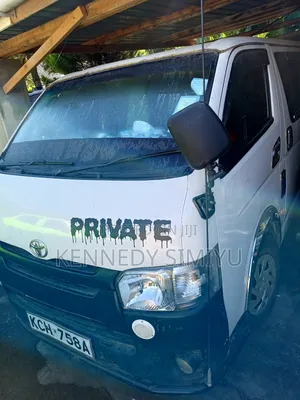 Toyota HiAce 2009 White