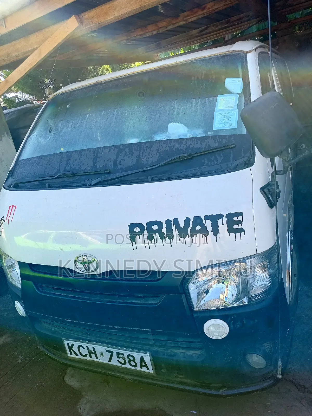 Toyota HiAce 2009 White