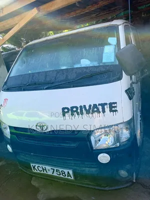 Toyota HiAce 2009 White